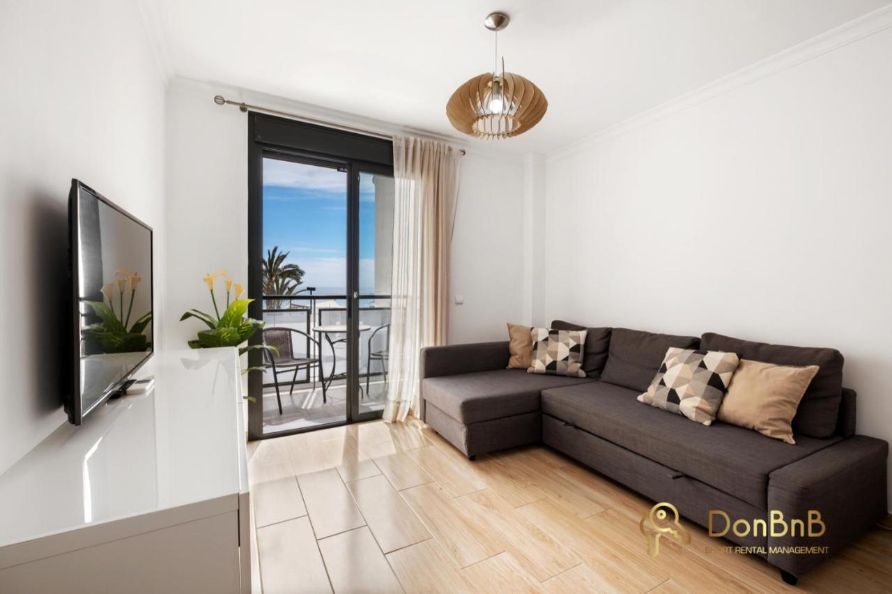 Apartamento Cozy With Sea View And Private Parking In *