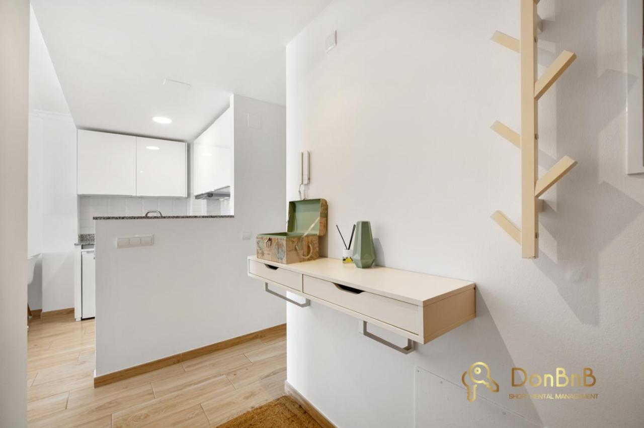 Apartment Cozy With Sea View And Private Parking In