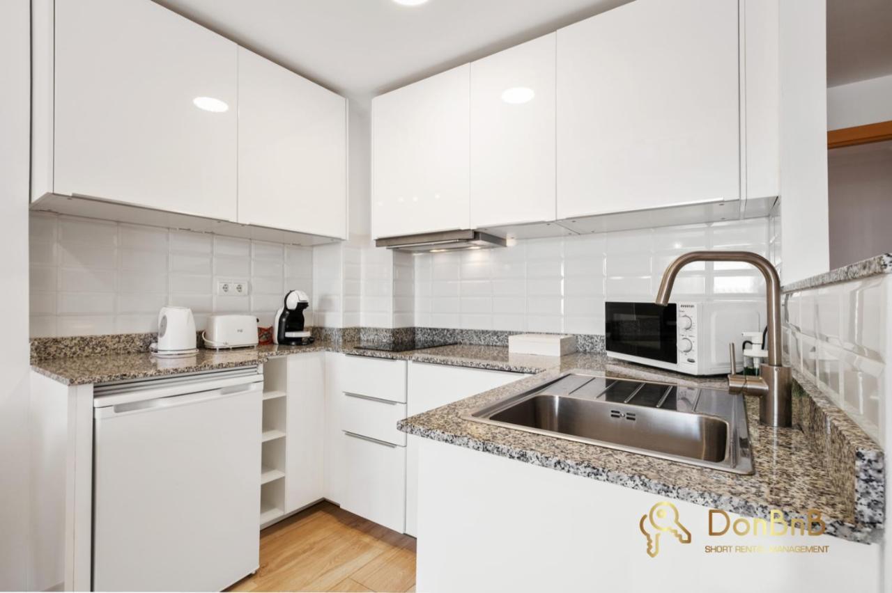 Cozy With Sea View And Private Parking In Appartamento *